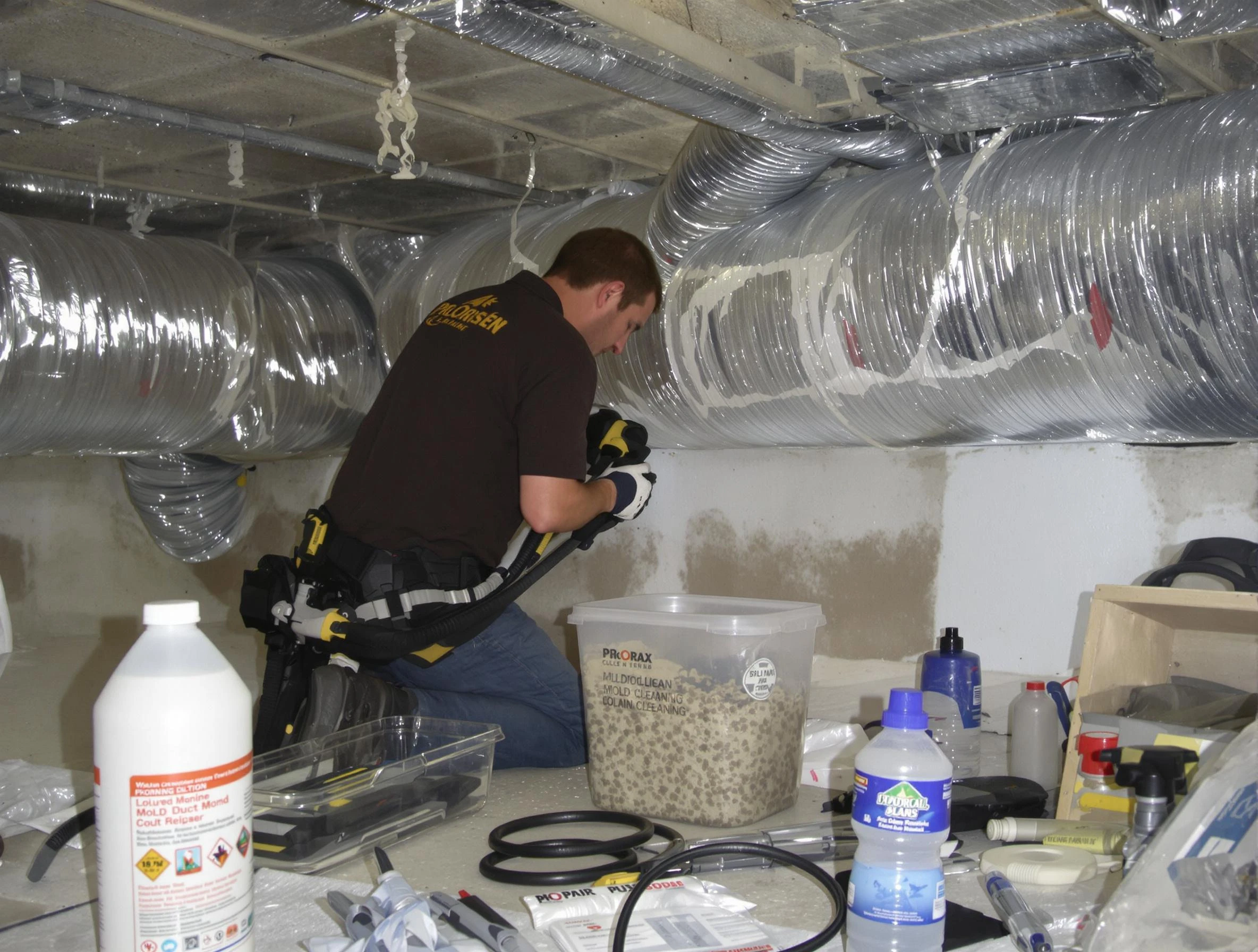 Hueytown Air Duct Cleaning specialist performing professional mold removal from air ducts in Hueytown